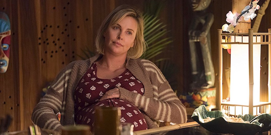 Em “Tully”, Charlize Theron prova (de novo) que é um fenômeno