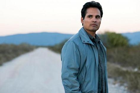 blogib_narcos-mexico-1_mat1