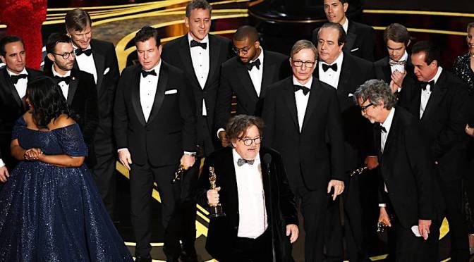 O Oscar dá um assopro e, em seguida, um senhor tapa