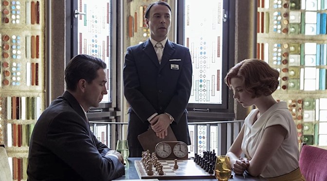Uma protagonista, um tabuleiro: como “O Gambito da Rainha” eletriza