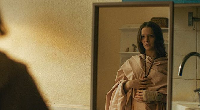 Em “Saint Maud”, o terror mora dentro da protagonista